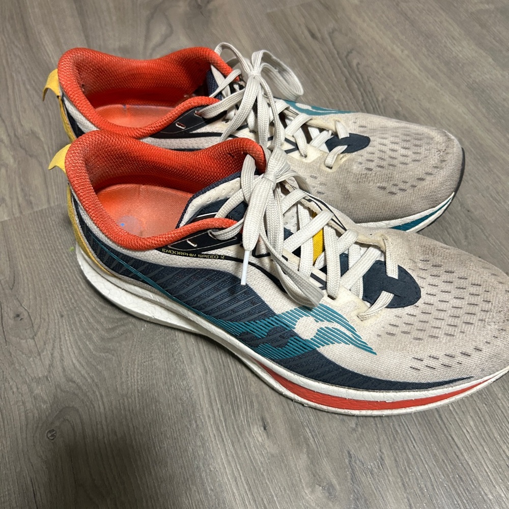 Saucony Endorphin Speed 2